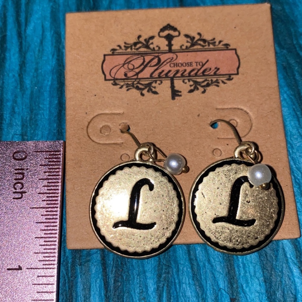 Plunder earrings